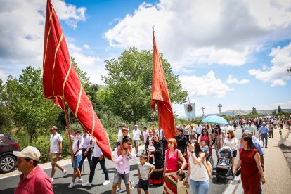 La Blanca reúne a cientos de peregrinos en la romería de Cabrejas del Pinar.