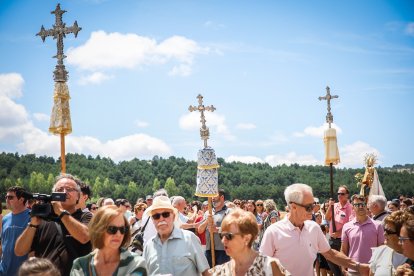 La Blanca reúne a cientos de peregrinos en la romería de Cabrejas del Pinar.