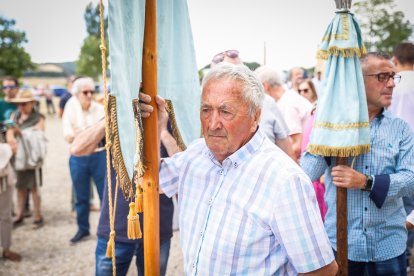 La Blanca reúne a cientos de peregrinos en la romería de Cabrejas del Pinar.