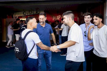 Los jugadores del Numancia para la temporada 25-26 ya pisan Los Pajaritos