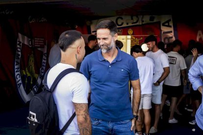 Los jugadores del Numancia para la temporada 25-26 ya pisan Los Pajaritos