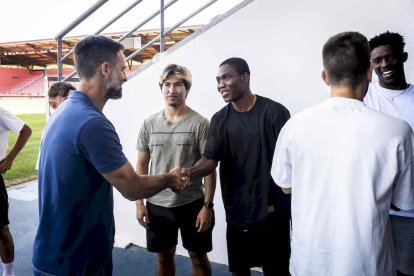 Los jugadores del Numancia para la temporada 25-26 ya pisan Los Pajaritos