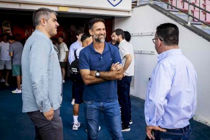 Los jugadores del Numancia para la temporada 25-26 ya pisan Los Pajaritos