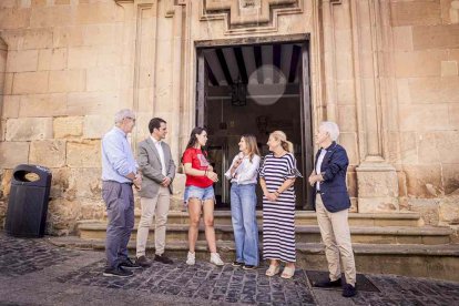 Los jóvenes visitaron el museo y el archivo del Instituto Antonio Machado