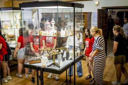 Los jóvenes visitaron el museo y el archivo del Instituto Antonio Machado