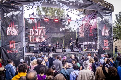 Una jornada para bailar y disfrutar junto al río Duero