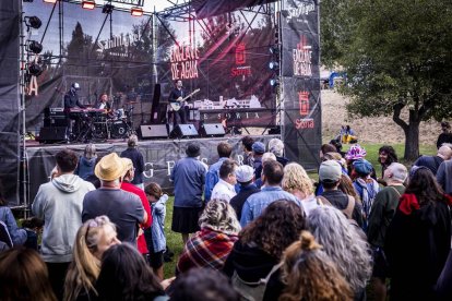 Una jornada para bailar y disfrutar junto al río Duero