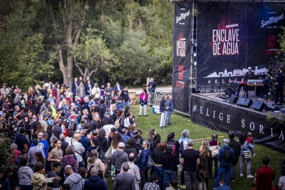 Una jornada para bailar y disfrutar junto al río Duero