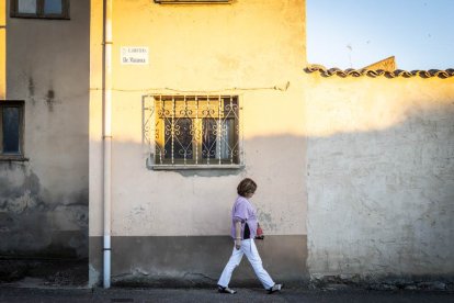 El pueblo salió a la calle para reivindicar la continuación de la infraestructura