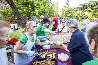 Los vecinos están pasando un fin de semana muy animado