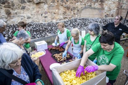 Los vecinos están pasando un fin de semana muy animado