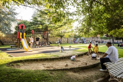 Los vecinos están pasando un fin de semana muy animado