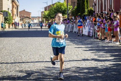 Más de medio millar de atletas de todas las edades tomaron la salida