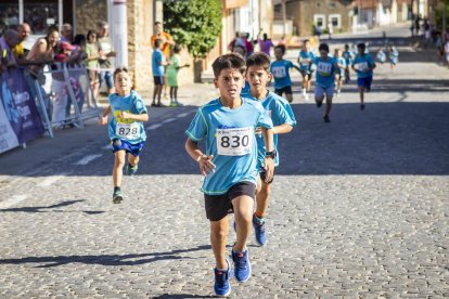 Más de medio millar de atletas de todas las edades tomaron la salida