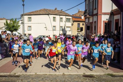 Más de medio millar de atletas de todas las edades tomaron la salida