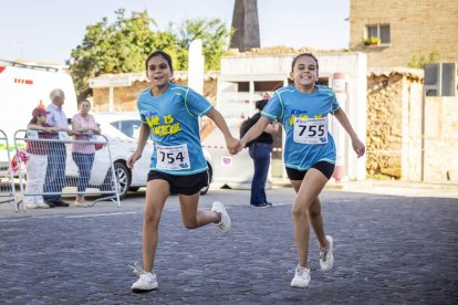 Más de medio millar de atletas de todas las edades tomaron la salida
