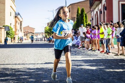 Más de medio millar de atletas de todas las edades tomaron la salida