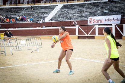 Partidos del mejor voleibol en la Plaza de toros de Soria