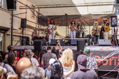 El buen ambiente se vivía en cara rincón de los conciertos del festival