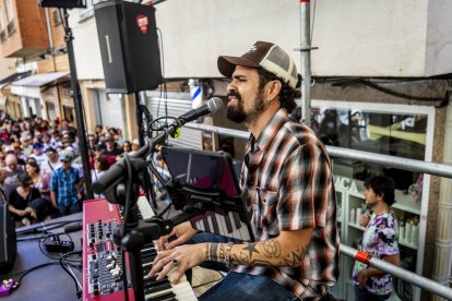 El buen ambiente se vivía en cara rincón de los conciertos del festival