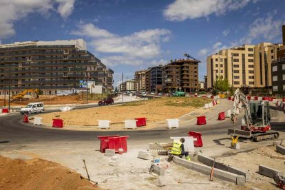 Los nuevos viales ya toman forma