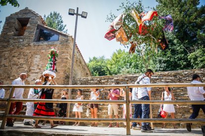 Una jornada cultural para celebrar las fiestas del pueblo