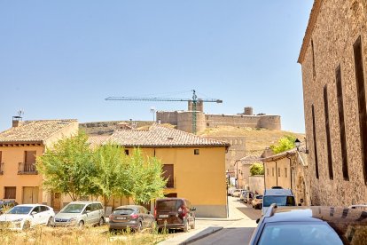 Berlanga de Duero pone el mejor marco posible al Mercado Medieval, una iniciativa que recuerda el pasado de la localidad.
