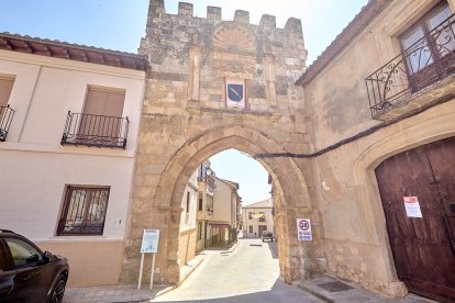 Berlanga de Duero pone el mejor marco posible al Mercado Medieval, una iniciativa que recuerda el pasado de la localidad.