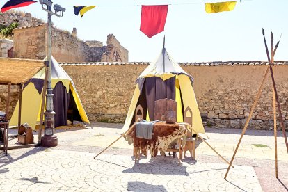 Berlanga de Duero pone el mejor marco posible al Mercado Medieval, una iniciativa que recuerda el pasado de la localidad.
