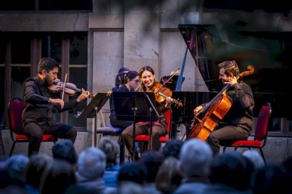 Cuarteto de música de cámara en el Instituto Antonio Machado