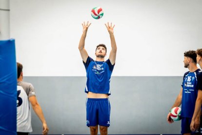 Los celestes del Grupo Herce de voley inician la campaña 25/26