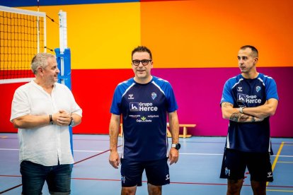 Los celestes del Grupo Herce de voley inician la campaña 25/26