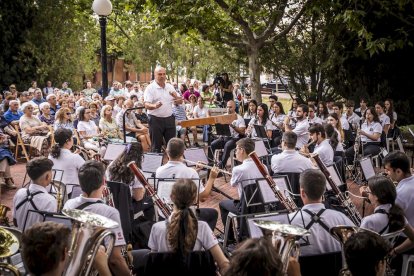 El conjunto de Jose Manuel Aceña llenó la plaza