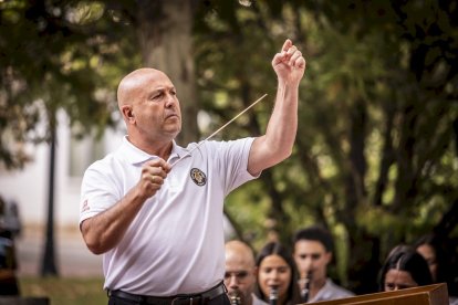 El conjunto de Jose Manuel Aceña llenó la plaza
