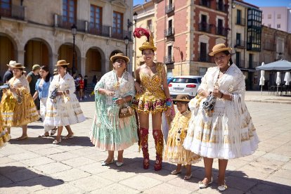La celebración ha tenido lugar en el centro de la capital soriana, partiendo desde la plaza Mayor.