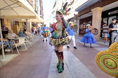 La celebración ha tenido lugar en el centro de la capital soriana, partiendo desde la plaza Mayor.