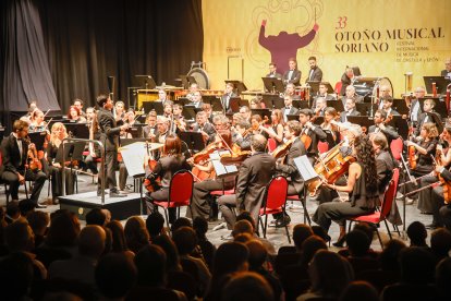 Para finalizar el acto la ONE homenajeó al gran Odón Alonso.