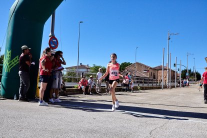 Un centenar de participantes se dieron cita en la Carrera de Golmayo.