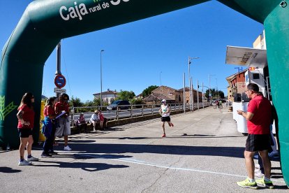 Un centenar de participantes se dieron cita en la Carrera de Golmayo.
