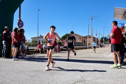 Un centenar de participantes se dieron cita en la Carrera de Golmayo.