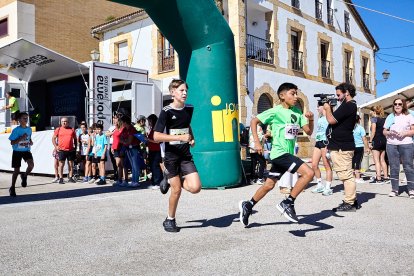 Un centenar de participantes se dieron cita en la Carrera de Golmayo.