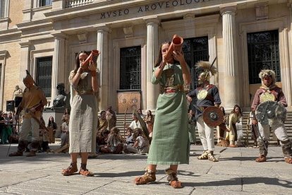 Actuación de Tierraquemada a las puertas del Museo Arqueológico Nacional de Madrid