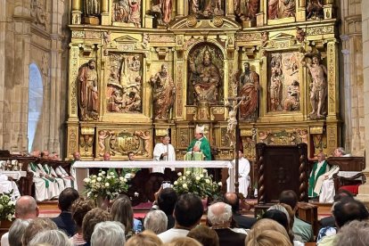 Un emotivo acto que tendrá su continuación en la Catedral de El Burgo de Osma