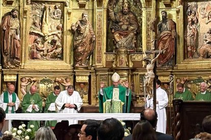 Un emotivo acto que tendrá su continuación en la Catedral de El Burgo de Osma