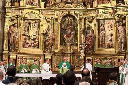 Un emotivo acto que tendrá su continuación en la Catedral de El Burgo de Osma
