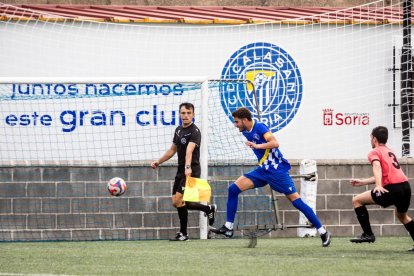 El Calasanz perdió en el segundo partido de la temporada