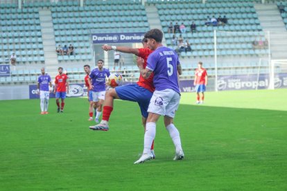 Primera derrota de los sorianos en su visita a La Balastera