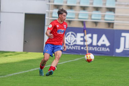 Primera derrota de los sorianos en su visita a La Balastera