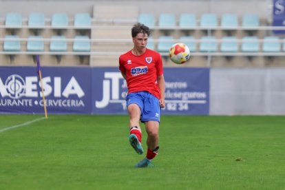 Primera derrota de los sorianos en su visita a La Balastera