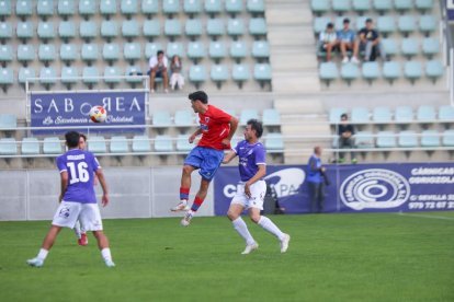 Primera derrota de los sorianos en su visita a La Balastera